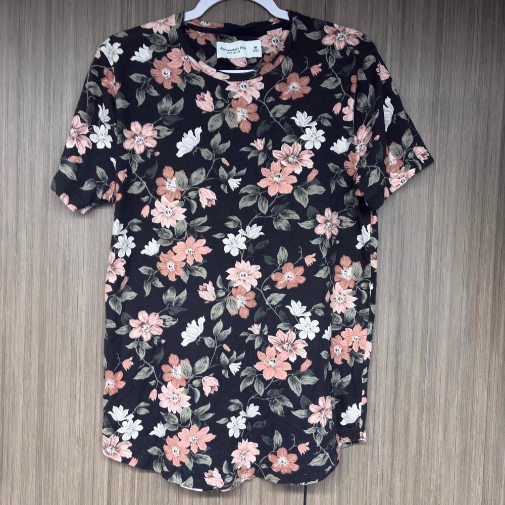 Abercrombie & Fitch Black Floral Soft Tee M Whimsigoth Cottagecore Boho Top - Picture 4 of 4